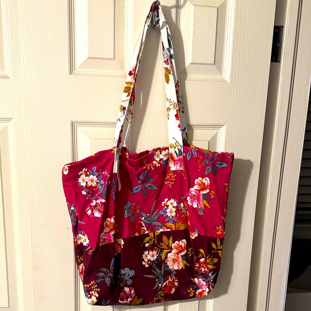 LOFT Red and White Floral Tote Bag